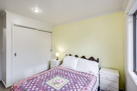Photo of property in 17 Mcnaughton Place, Onekawa, Napier, 4110
