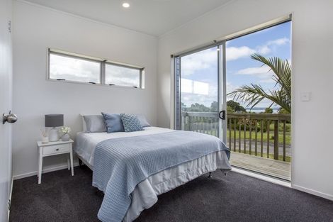 Photo of property in 24 Omana Avenue, Shelly Beach, Helensville, 0874