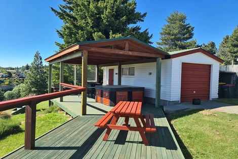 Photo of property in 31 Aorangi Crescent, Lake Tekapo, 7999