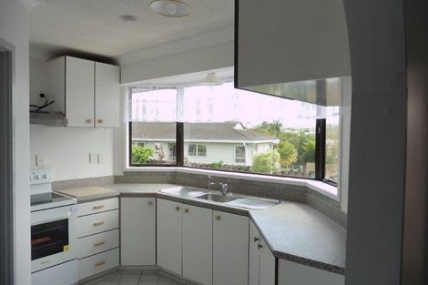 Photo of property in 39 Kirrie Avenue, Te Atatu South, Auckland, 0610