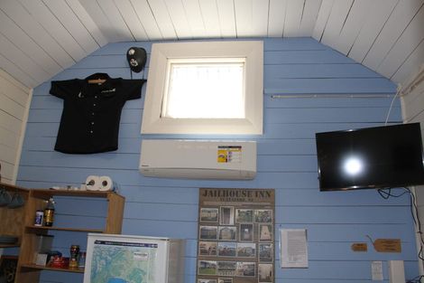 Photo of property in 19 Orawia Road, Tuatapere, 9620