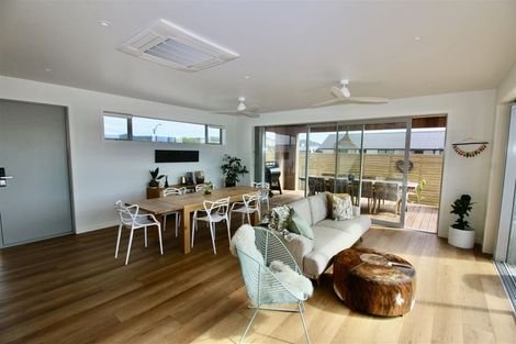 Photo of property in 16 Ngaroma Crescent, Whitianga, 3510