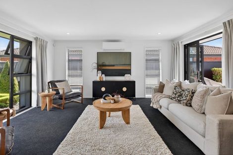 Photo of property in 52 Carrington Drive, Papamoa Beach, Papamoa, 3118