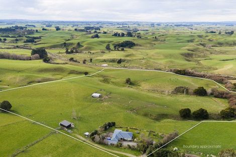 Photo of property in 780 Halcombe Road, Halcombe, 4775