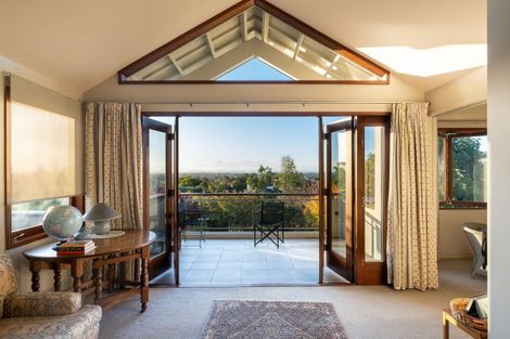 Photo of property in 1a Gillean Street, Havelock North, 4130