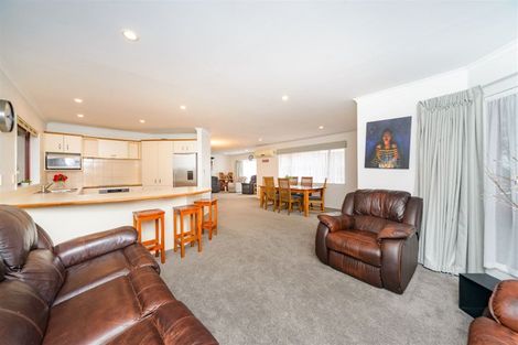 Photo of property in 21 Parnell Heights Drive, Kelvin Grove, Palmerston North, 4414