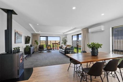 Photo of property in 3 Bob Reid Crescent, Darfield, 7571