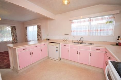 Photo of property in 43 Arthur Crescent, Hilltop, Taupo, 3330