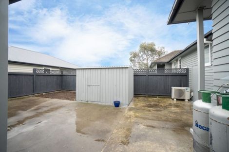 Photo of property in 16 Thames Street, Roslyn, Palmerston North, 4414