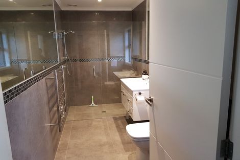 Photo of property in 5 Ake Ake Avenue, Hokowhitu, Palmerston North, 4410