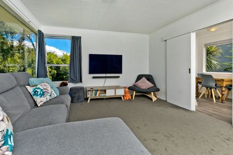 Photo of property in 28 Mawney Road, Henderson, Auckland, 0610