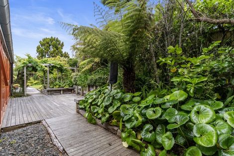 Photo of property in 60 Peter Terrace, Castor Bay, Auckland, 0620