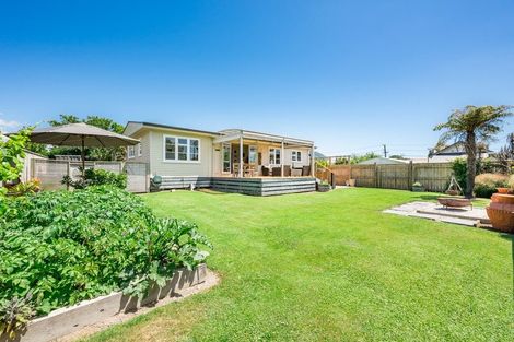 Photo of property in 56 Hinemoa Street, Paraparaumu, 5032