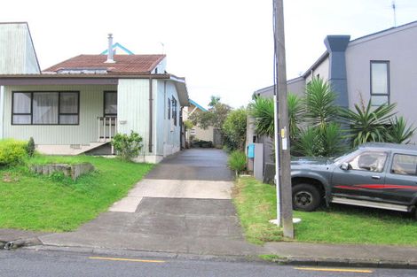 Photo of property in 2/92 Clovelly Road, Bucklands Beach, Auckland, 2012