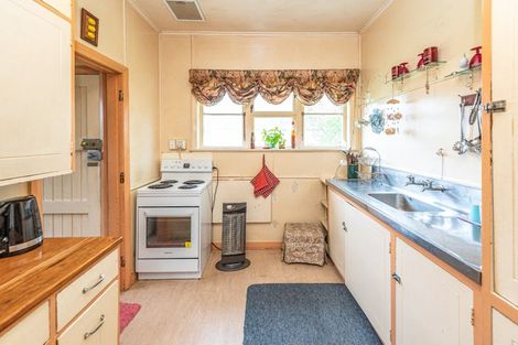 Photo of property in 2 White Street, Whanganui East, Whanganui, 4500