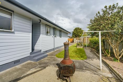 Photo of property in 10 Forbes Place, Kelvin Grove, Palmerston North, 4414