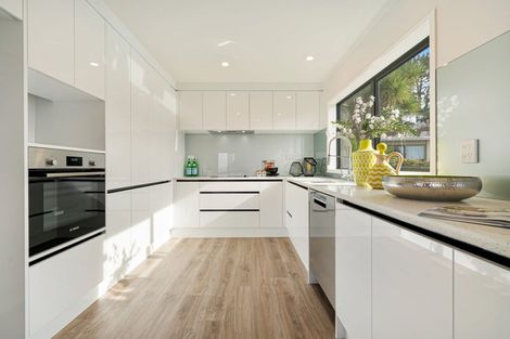 Photo of property in 3/433a East Coast Road, Mairangi Bay, Auckland, 0630