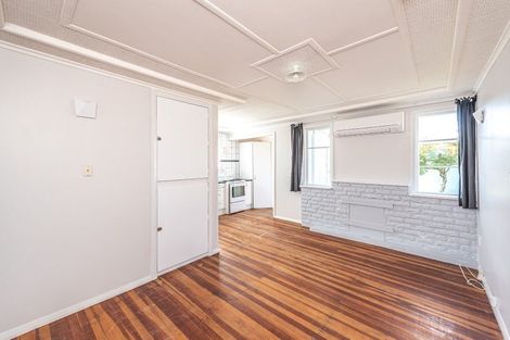 Photo of property in 12 Morgan Street, Castlecliff, Whanganui, 4501
