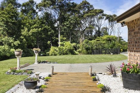 Photo of property in 240 Pine Valley Road, Dairy Flat, Silverdale, 0992