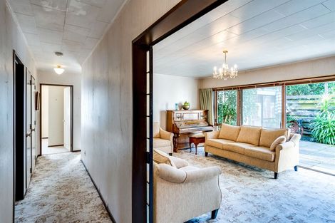 Photo of property in 67 Puketapu Road, Taradale, Napier, 4112