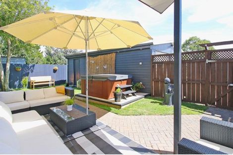 Photo of property in 51a Collins Road, Melville, Hamilton, 3206