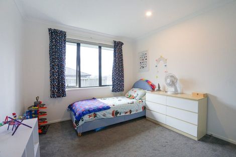 Photo of property in 40 Calder Crescent, Pokeno, 2402