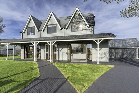Photo of property in 12 Chokebore Place, Sockburn, Christchurch, 8042