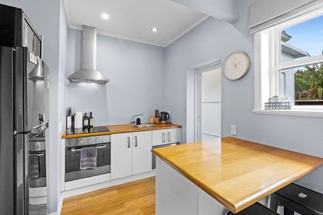 Photo of property in 3 Anderson Street, Hokowhitu, Palmerston North, 4410