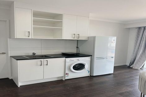 Photo of property in 27 Korihi Drive, Swanson, Auckland, 0614