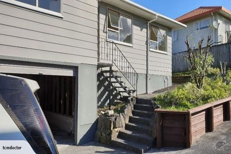 Photo of property in 68 Awaroa Road, Sunnyvale, Auckland, 0612