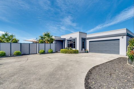 Photo of property in 14 Scott Place, Havelock North, 4130