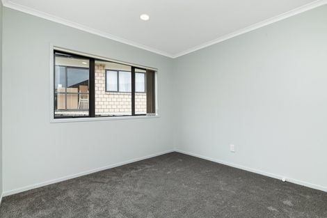 Photo of property in 28/19 Glencarron Place, Bethlehem, Tauranga, 3110