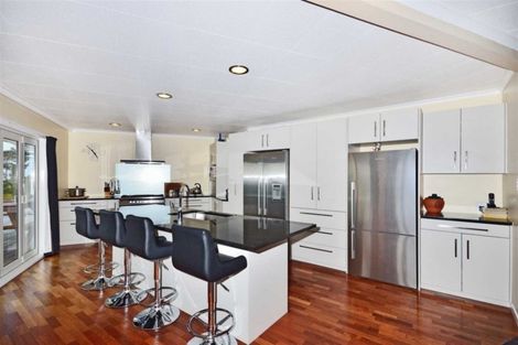 Photo of property in 2118 East Coast Road, Stillwater, Silverdale, 0993