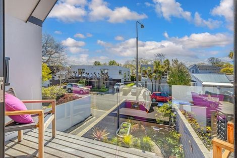 Photo of property in 30a Peacock Street, Christchurch Central, Christchurch, 8013