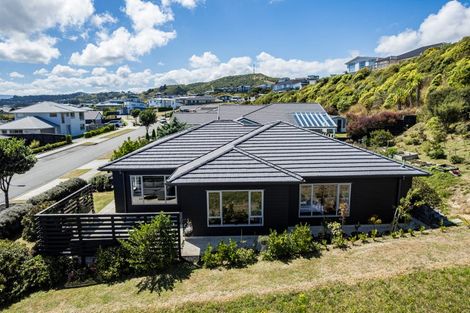 Photo of property in 34 Margaret Shields Avenue, Aotea, Porirua, 5024