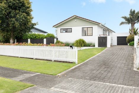 Photo of property in 151 Windermere Drive, Poike, Tauranga, 3112