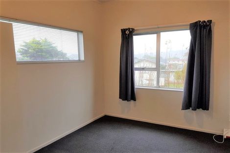 Photo of property in 5/18 Lambley Road, Titahi Bay, Porirua, 5022