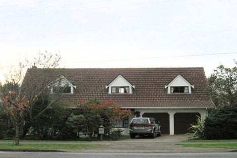 Photo of property in 341 Te Moana Road, Waikanae, 5036