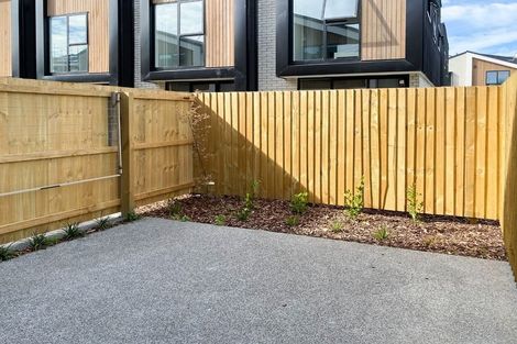 Photo of property in 2/331 Lincoln Road, Addington, Christchurch, 8024