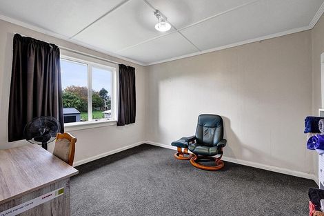 Photo of property in 76 High Street, Eltham, 4322