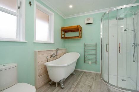 Photo of property in 38 Devon Street, Picton, 7220