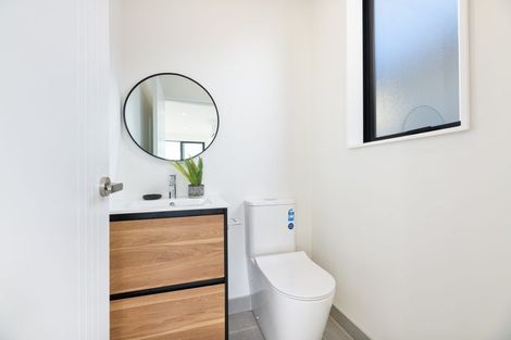 Photo of property in 95c Swanson Road, Henderson, Auckland, 0610