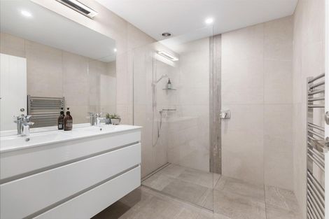 Photo of property in 12 Morepork Way, Arthurs Point, Queenstown, 9371