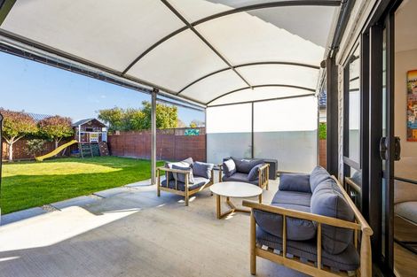 Photo of property in 14 Kahika Grove, Huapai, Kumeu, 0810