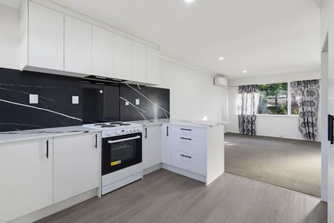 Photo of property in 2/24a Vine Street, Mangere East, Auckland, 2024