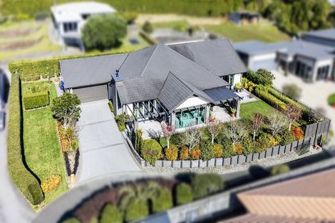 Photo of property in 7b Royal Heights, Glen Avon, New Plymouth, 4312