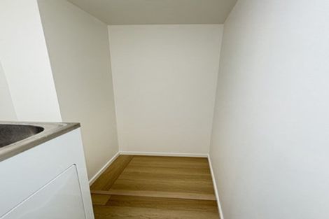 Photo of property in 1/307 East Coast Road, Mairangi Bay, Auckland, 0630