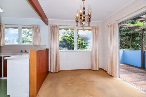 Photo of property in 2 Sunvue Road, Glen Eden, Auckland, 0602