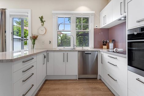 Photo of property in 108 Mays Road, St Albans, Christchurch, 8052