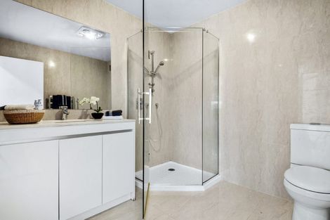 Photo of property in 21 Golden Morning Drive, Albany Heights, Auckland, 0632